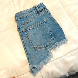 High Waisted Jean Short